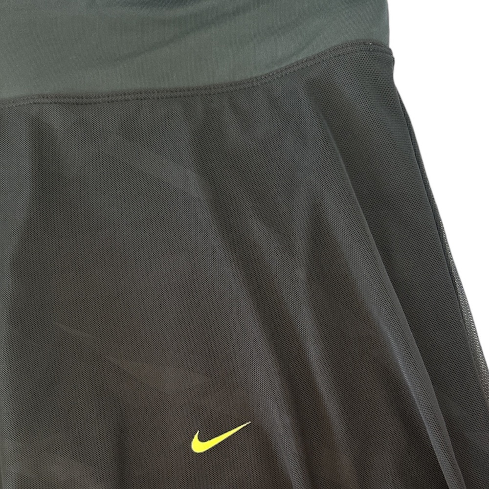 SOLD Nike Dri-Fit Flouncy Tennis Skirt Worn by Maria Sharapova Women’s Size M